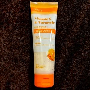 Best scrub for face. VITAMIN C, TUMERIC gives a flawless skin.